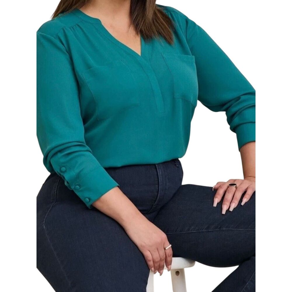 Torrid Harper Long Sleeve Georgette Pullover Pacific Blue Size 00 NWT Blouse Top